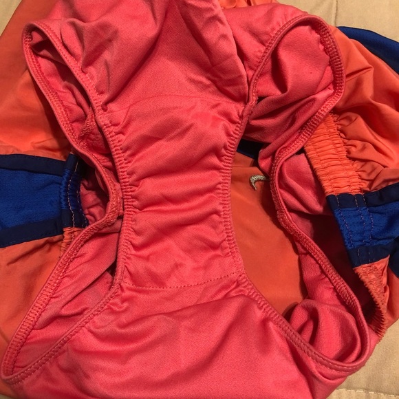 women’s nike shorts - Picture 4 of 6